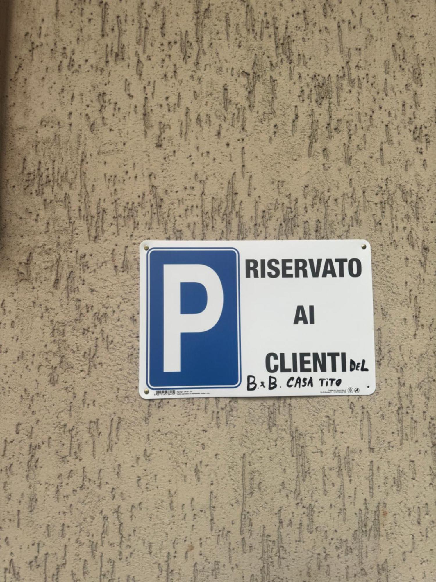 Casa Tito - Accogliente Monolocale A Due Passi Dalla Stazione Cesano Maderno Bagian luar foto